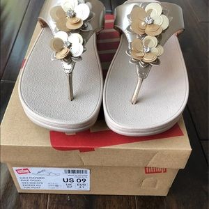 Fitflop Lulu flower Pale Gold 9
